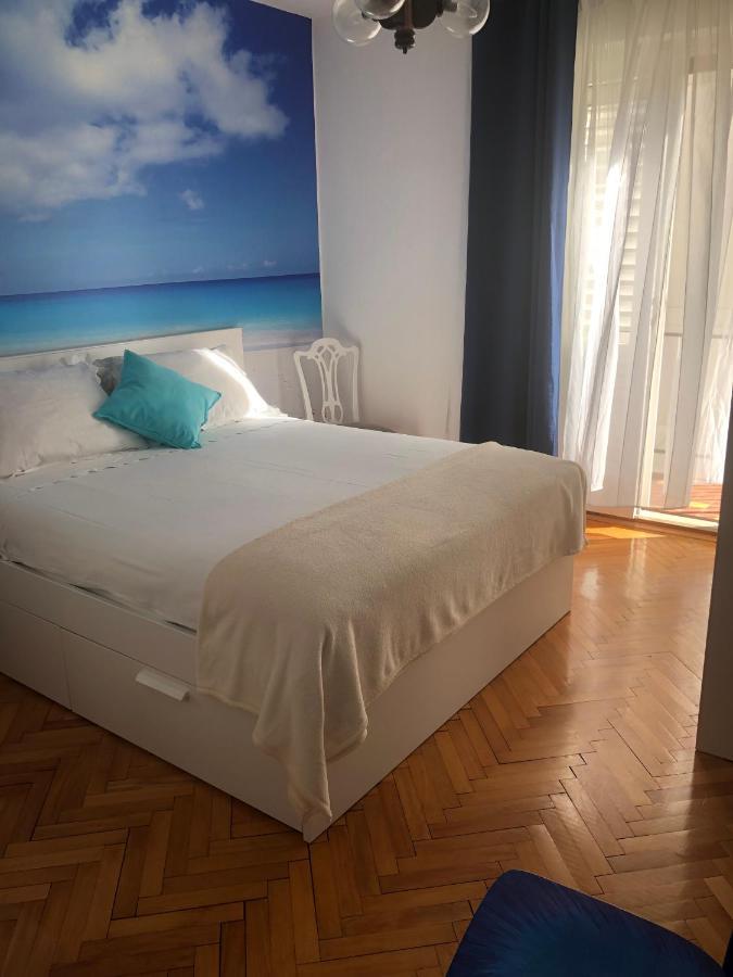 Apartmani Maretimo 프리모스턴 외부 사진