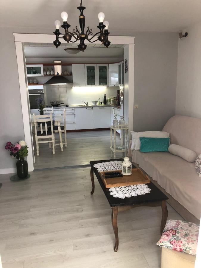 Apartmani Maretimo 프리모스턴 외부 사진