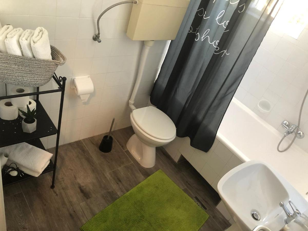 Apartmani Maretimo 프리모스턴 외부 사진