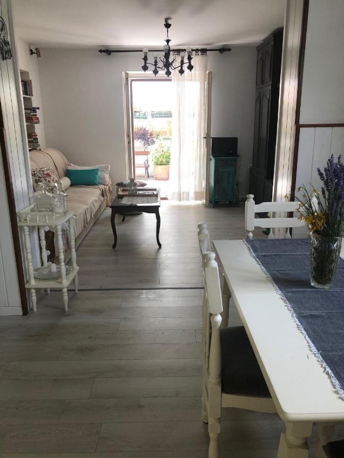 Apartmani Maretimo 프리모스턴 외부 사진