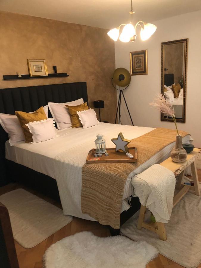 Apartmani Maretimo 프리모스턴 외부 사진